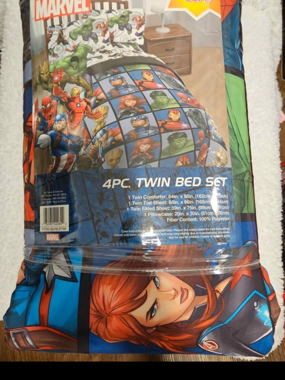 Marvel Twin Bedding Set - Blue, Green & Red Superhero Panels
